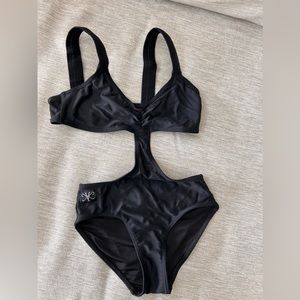 Kandi Kouture CM Leo